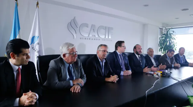 ¿Exclusión del CACIF o marketing político? La disputa por las mesas de decisión del Estado